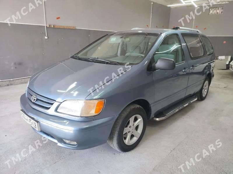 Toyota Sienna 2001 - 140 000 TMT - Туркменабат - img 2
