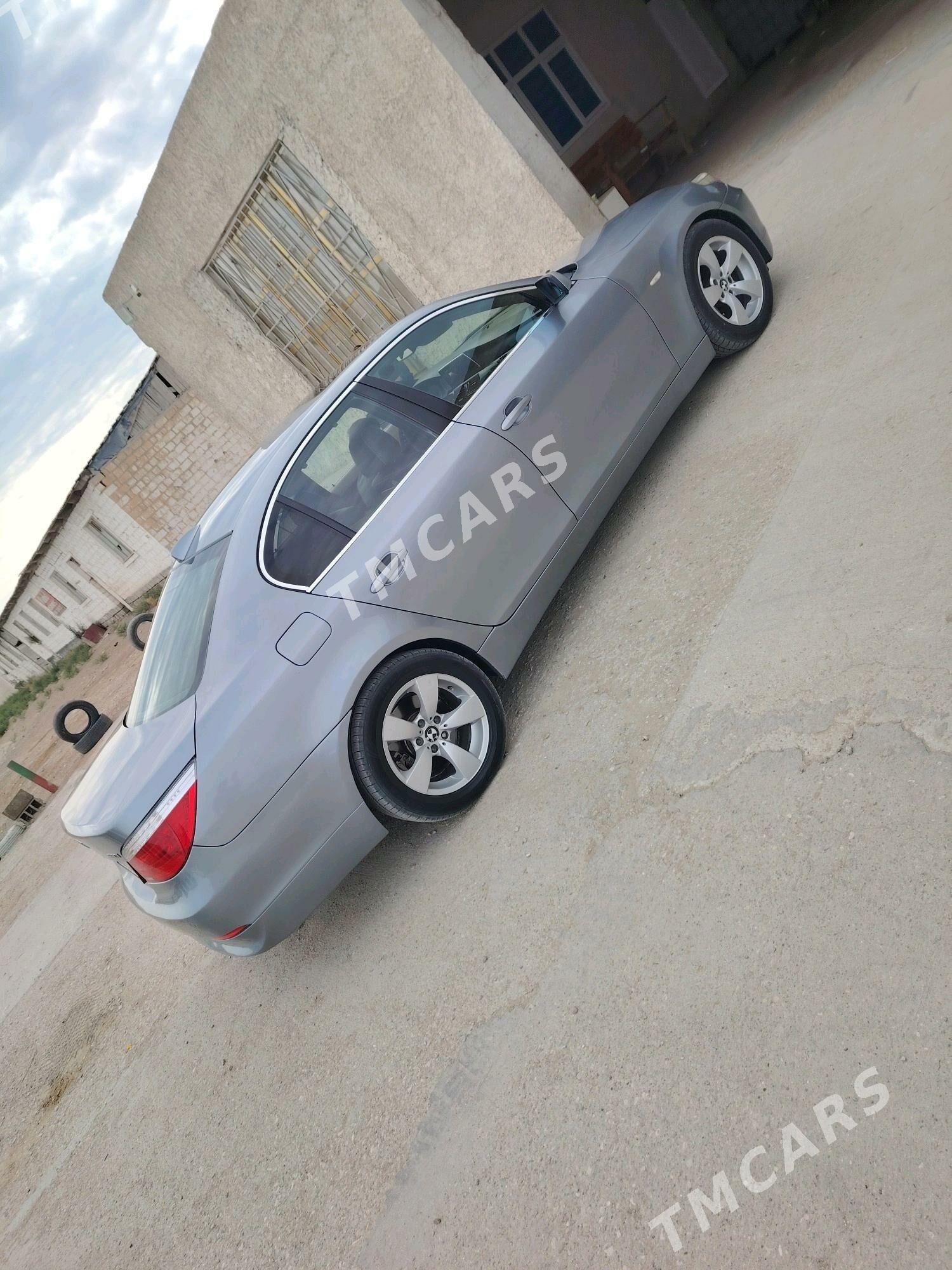 BMW E60 2006 - 190 000 TMT - Хазар - img 2