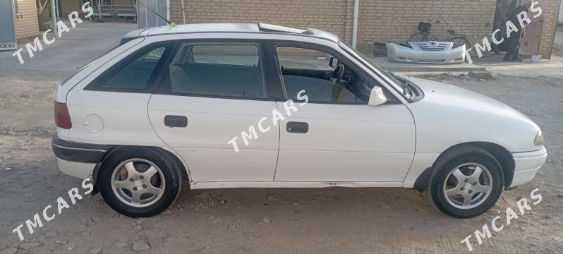 Opel Astra 1992 - 30 000 TMT - Ёлётен - img 3