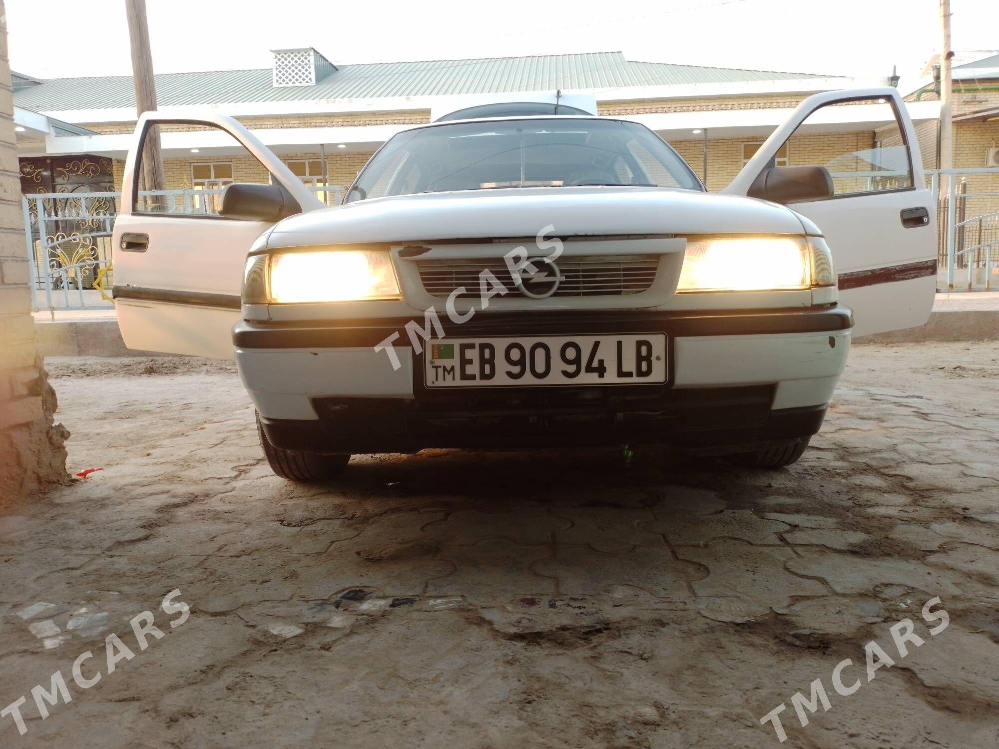 Opel Vectra 1995 - 29 000 TMT - Туркменабат - img 3