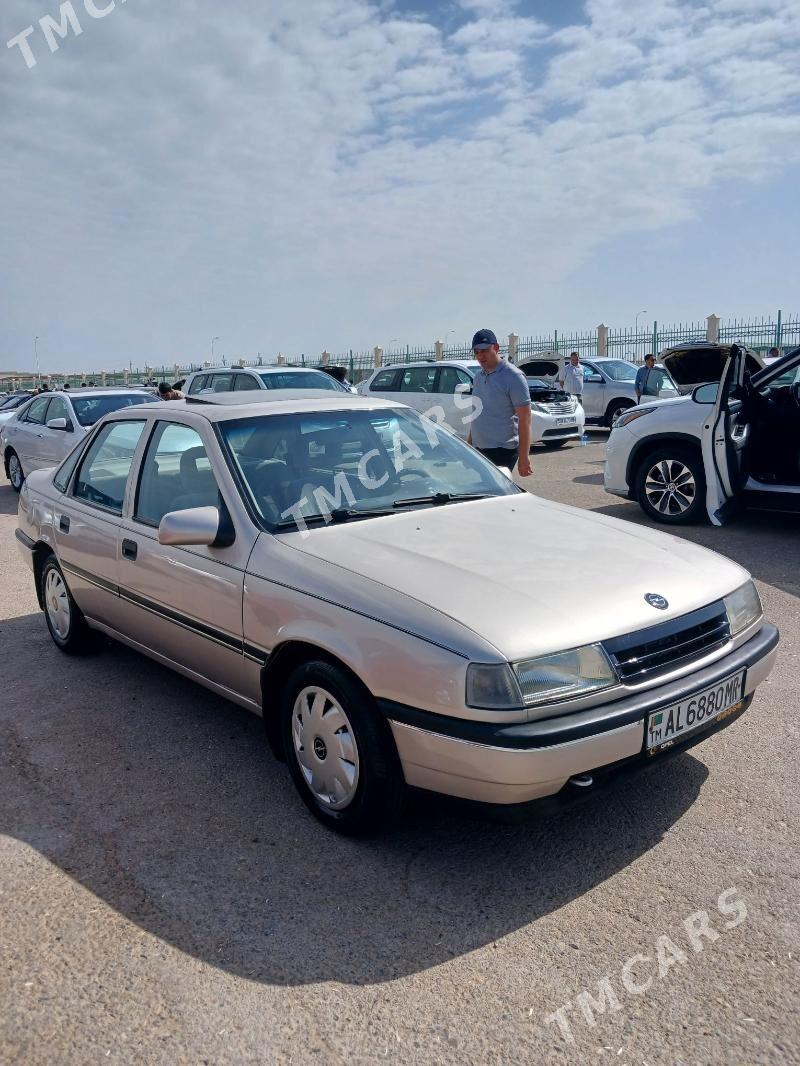 Opel Vectra 1990 - 45 000 TMT - Мары - img 4