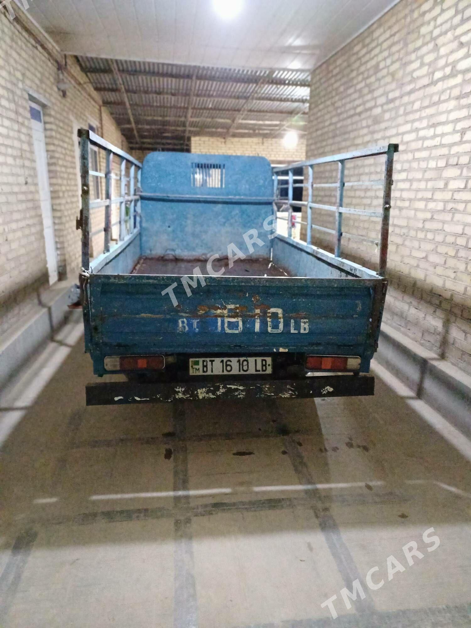 Toyota Dyna 2000 - 65 000 TMT - Сакар - img 2