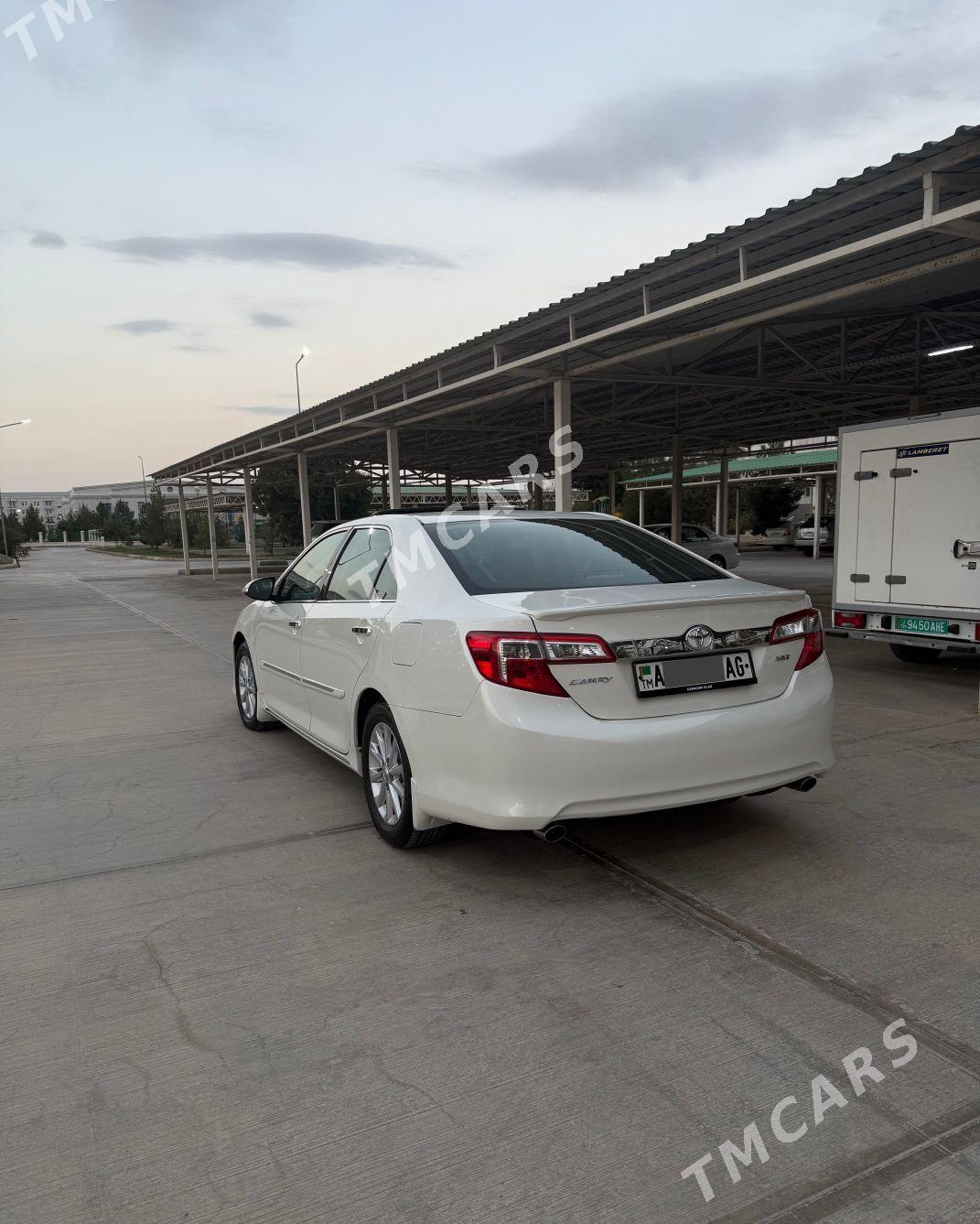 Toyota Camry 2013 - 285 000 TMT - Кëши - img 2