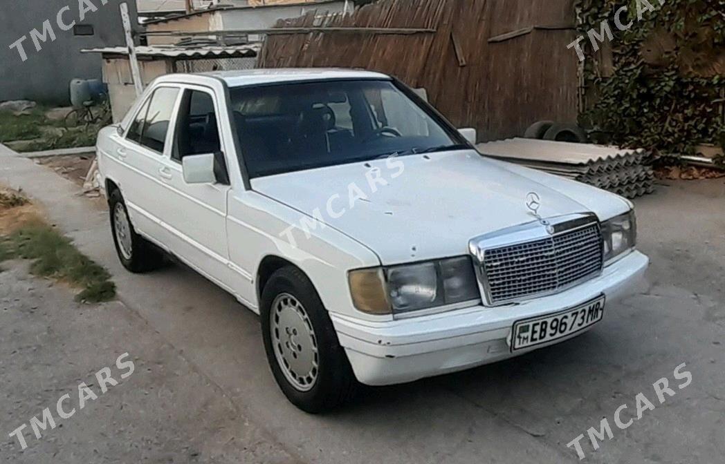 Mercedes-Benz 190E 1984 - 35 000 TMT - Мары - img 8