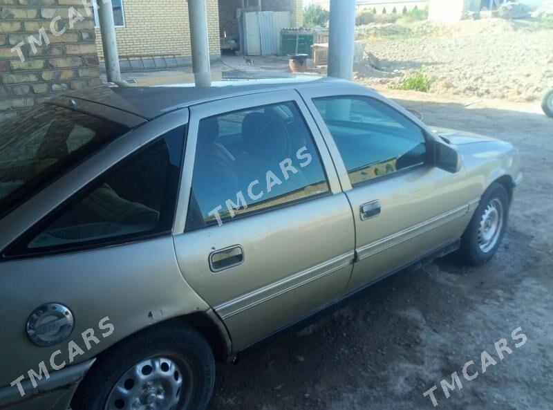 Opel Vectra 1991 - 25 000 TMT - Garabekewül - img 3