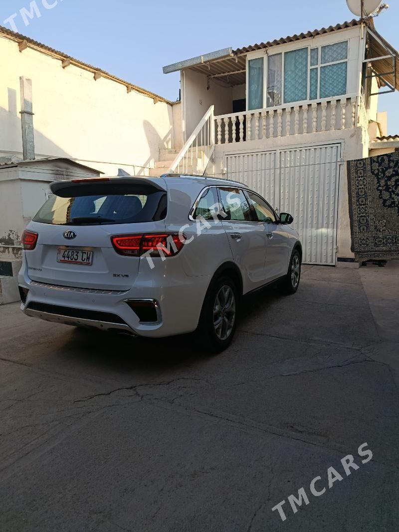 Kia Sorento 2018 - 350 000 TMT - Бедев - img 6