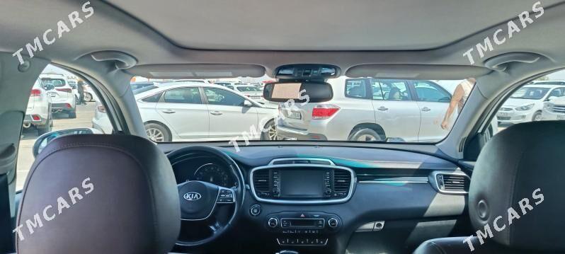 Kia Sorento 2018 - 350 000 TMT - Бедев - img 9