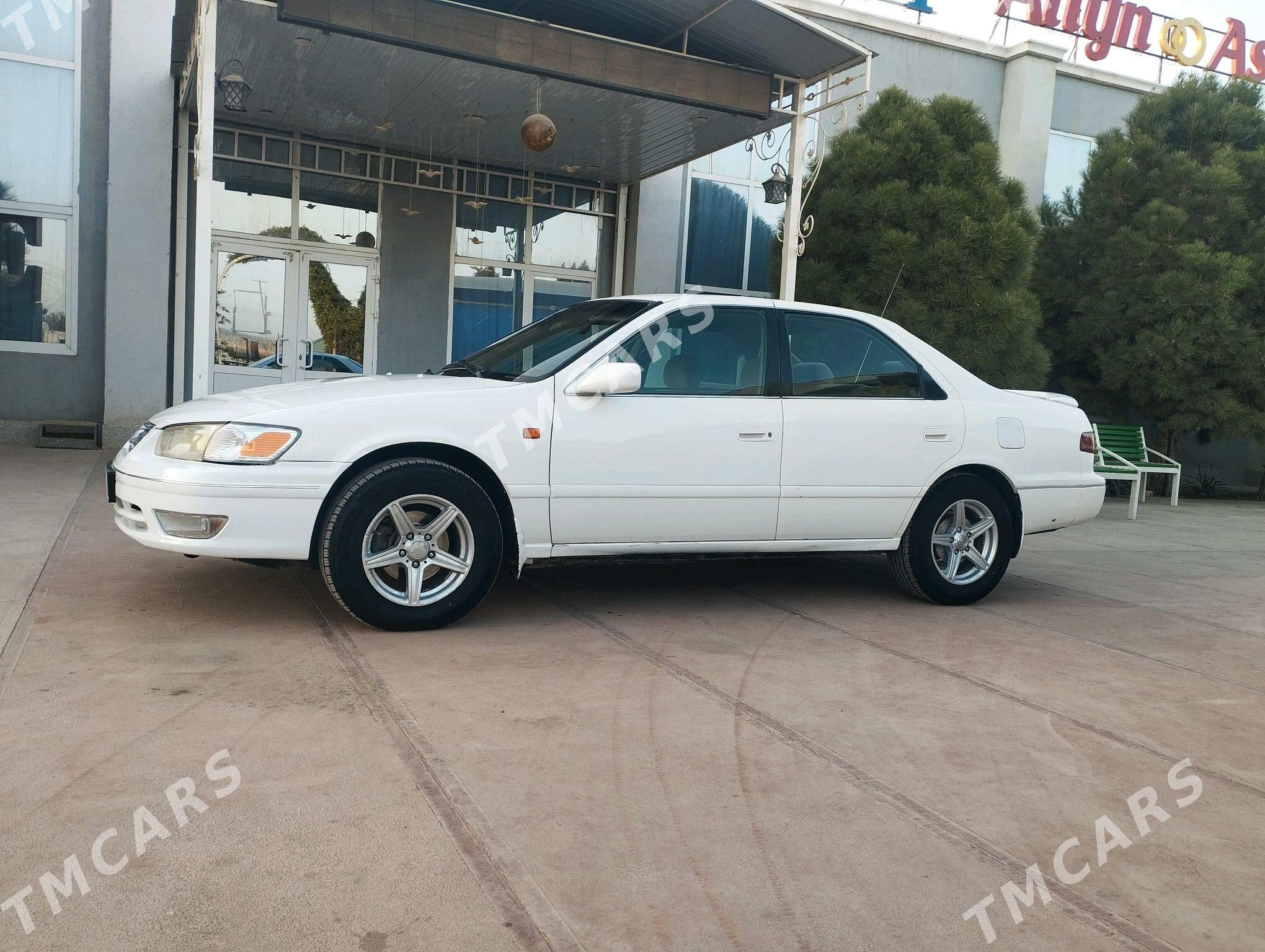 Toyota Camry 2001 - 123 000 TMT - Теджен - img 2
