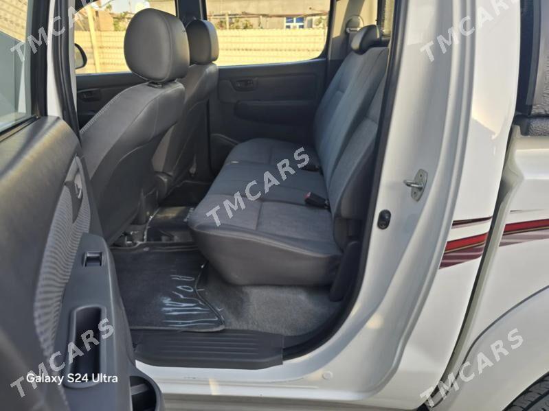 Toyota Hilux 2015 - 395 000 TMT - Balkanabat - img 8