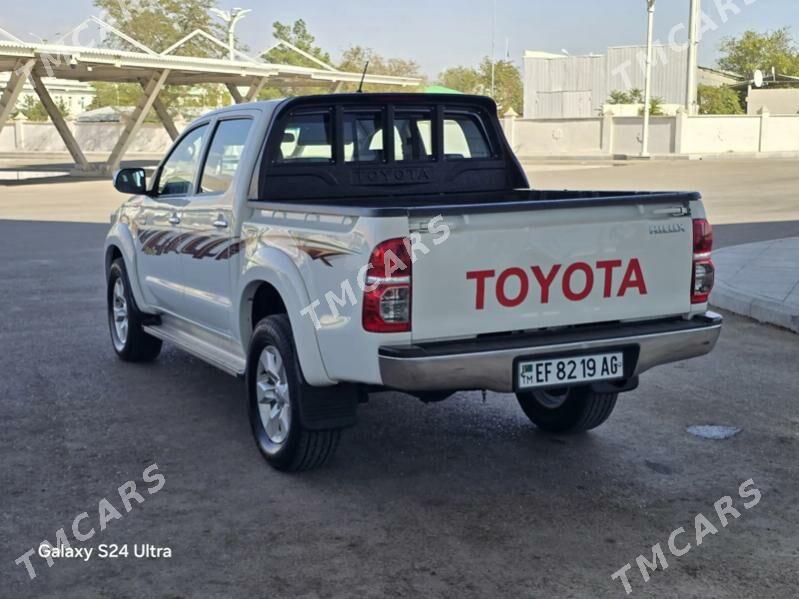 Toyota Hilux 2015 - 395 000 TMT - Balkanabat - img 5