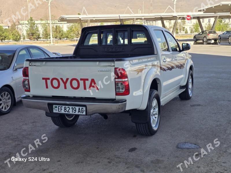 Toyota Hilux 2015 - 395 000 TMT - Balkanabat - img 6