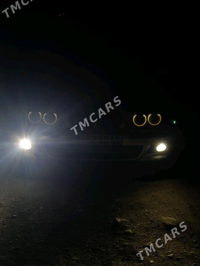 BMW E39 2002 - 150 000 TMT - Tejen - img 4