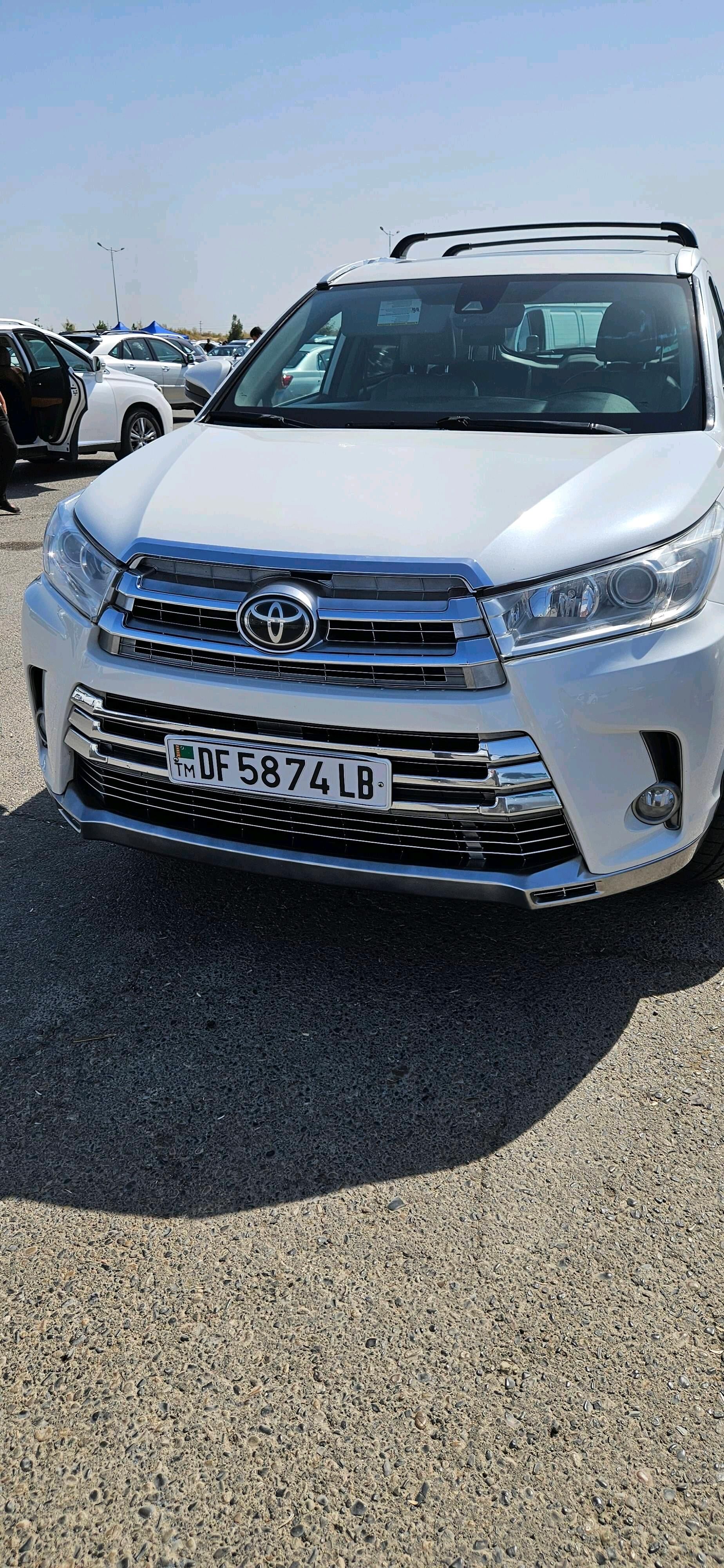 Toyota Highlander 2019 - 380 000 TMT - Фарап - img 4