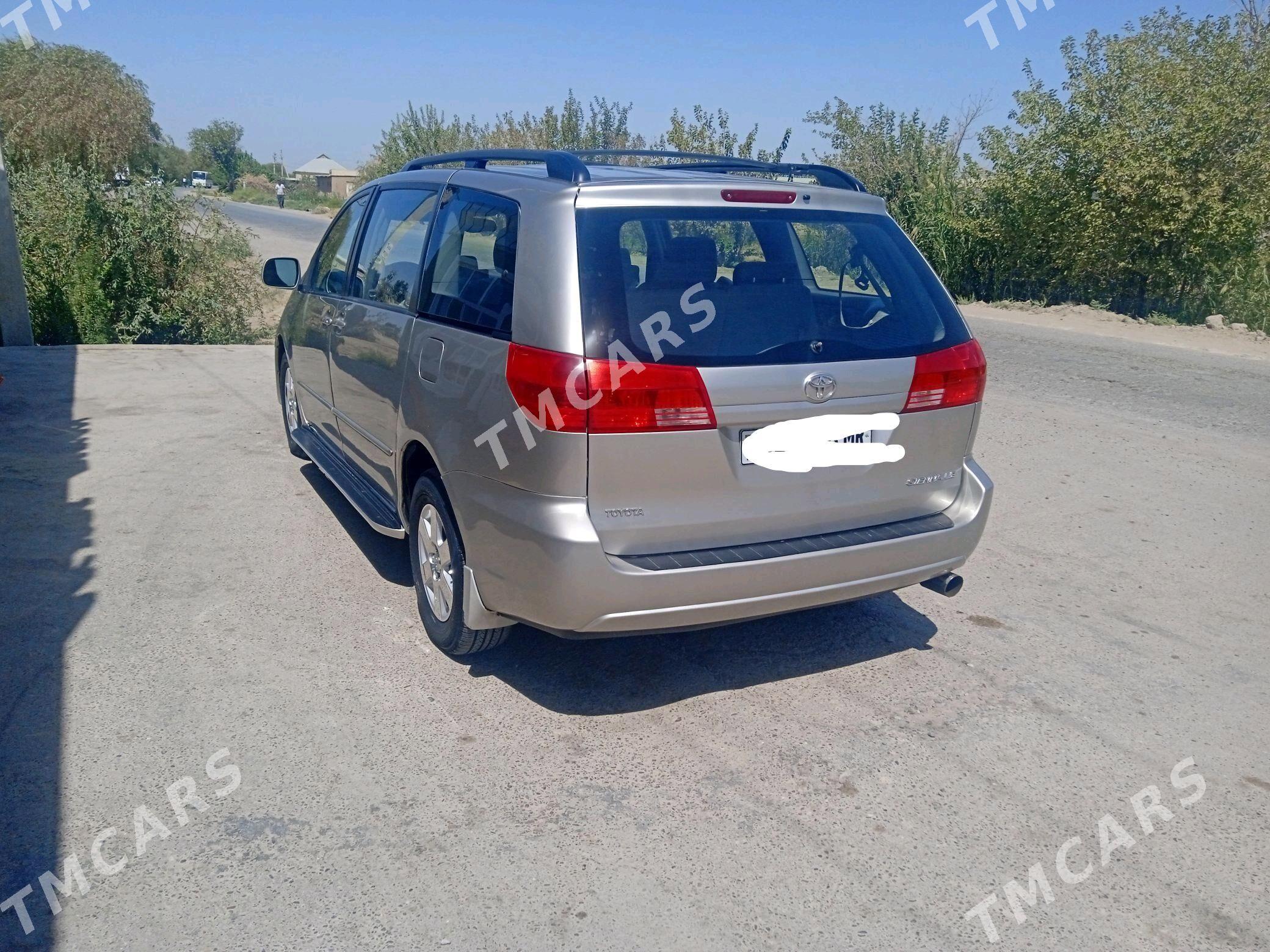 Toyota Sienna 2004 - 190 000 TMT - Мургап - img 3