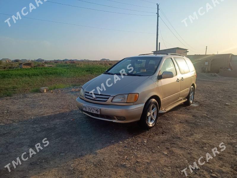 Toyota Sienna 2002 - 150 000 TMT - Байрамали - img 4