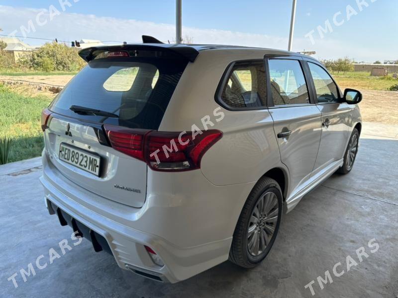Mitsubishi Outlander 2022 - 310 000 TMT - Mary - img 8