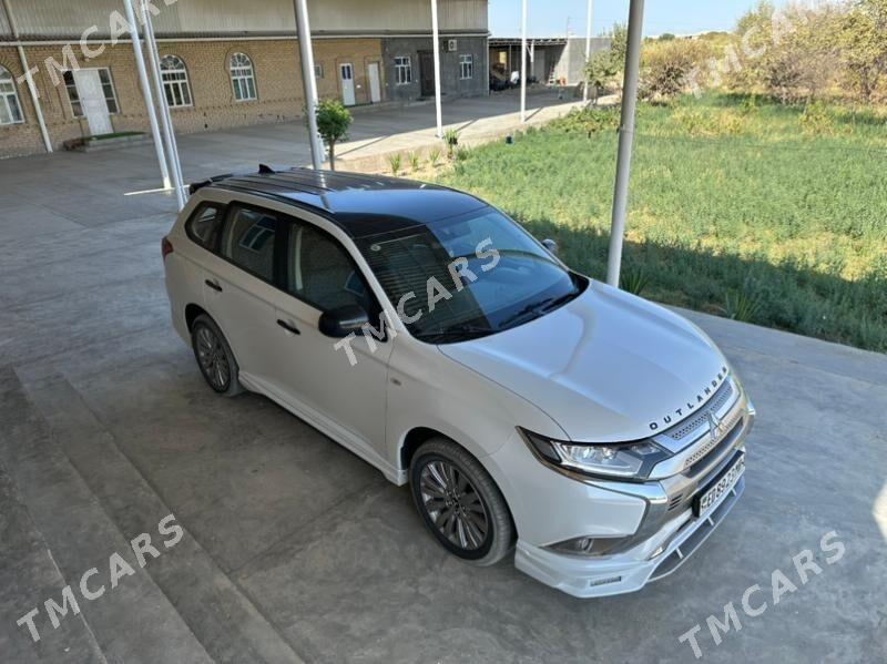 Mitsubishi Outlander 2022 - 310 000 TMT - Mary - img 2