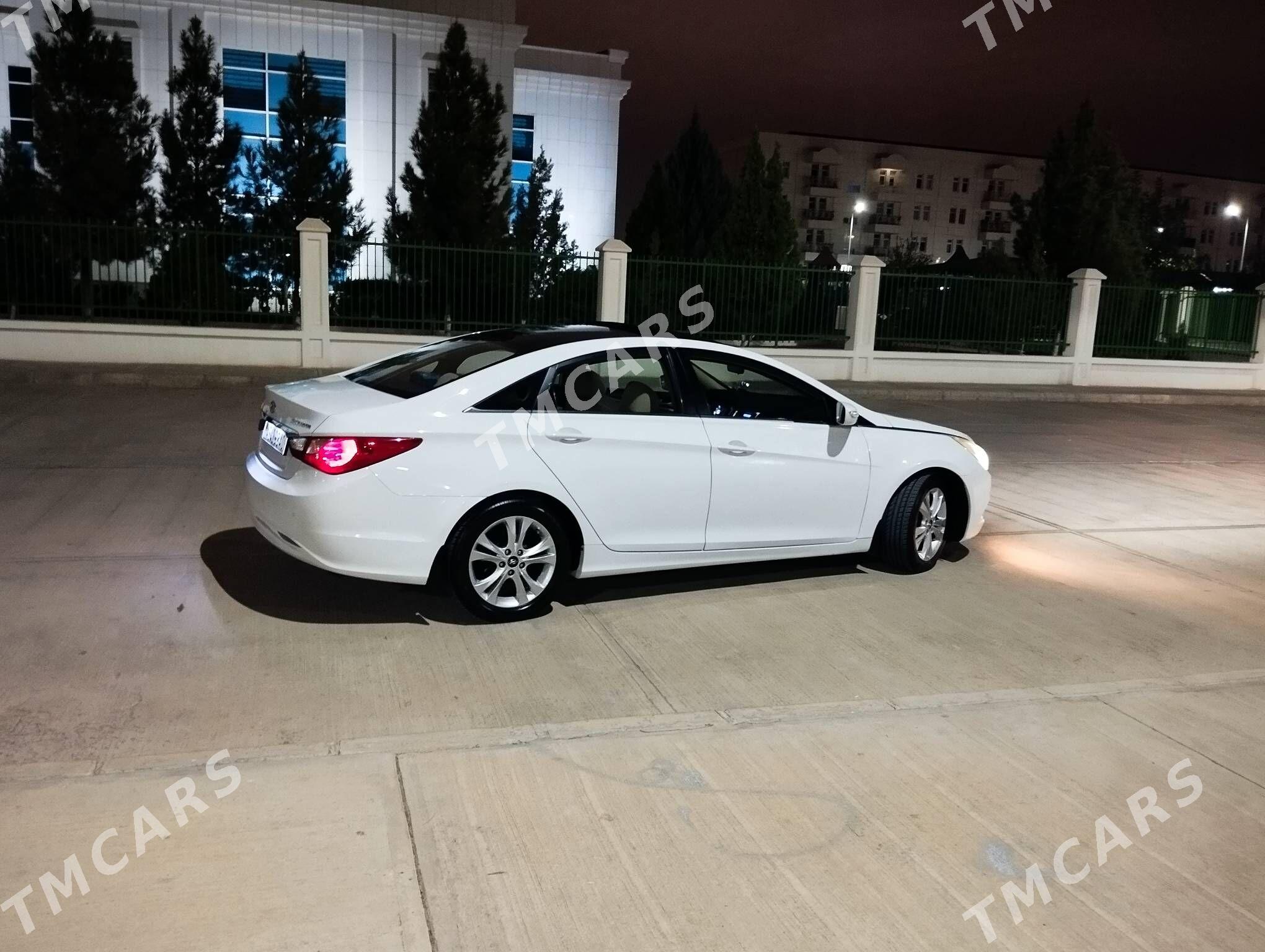 Hyundai Sonata 2010 - 185 000 TMT - Кëши - img 7