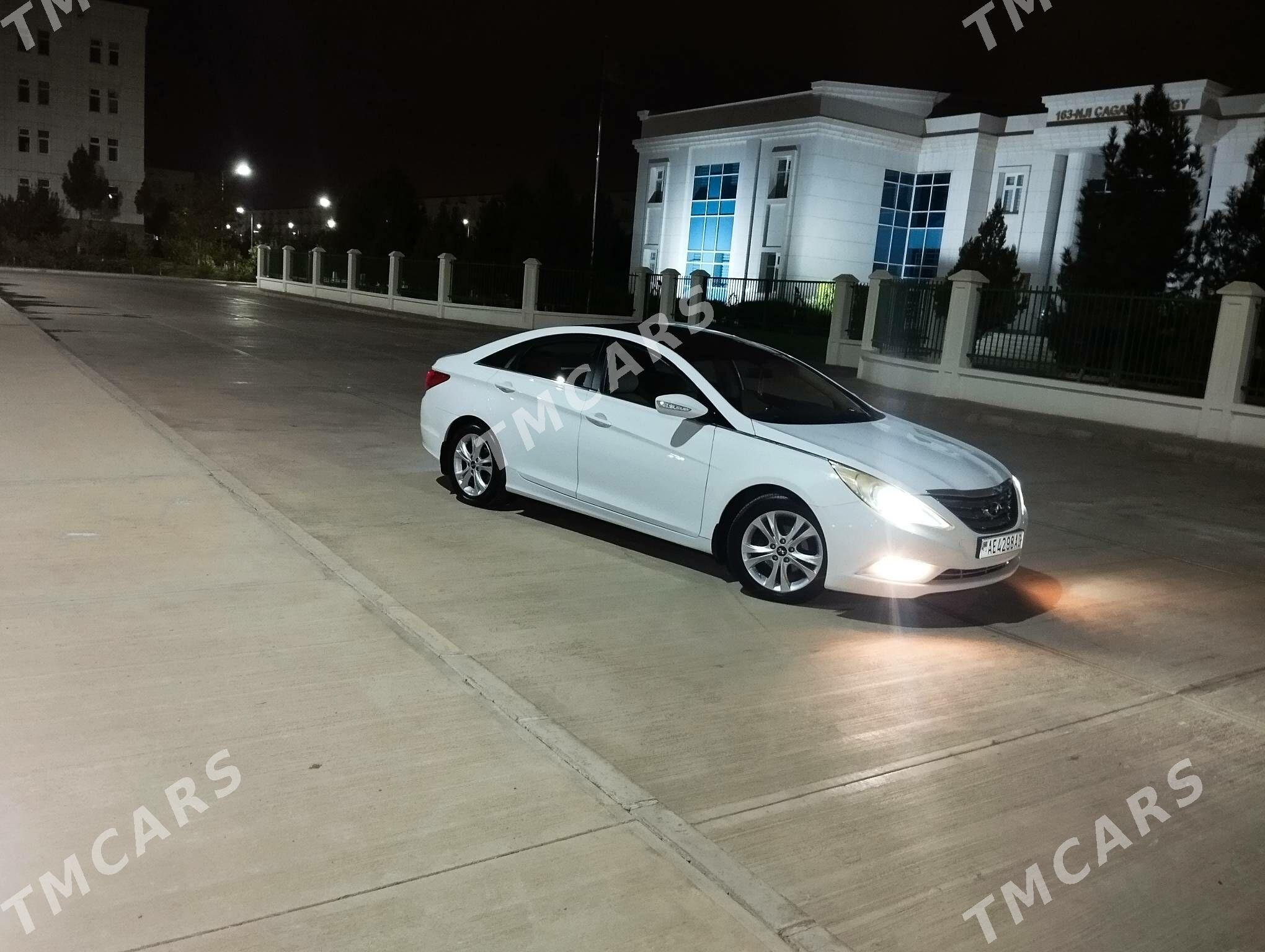 Hyundai Sonata 2010 - 185 000 TMT - Кëши - img 8