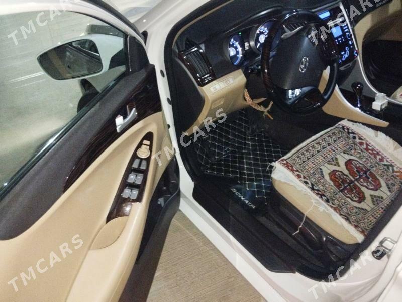 Hyundai Sonata 2010 - 185 000 TMT - Кëши - img 2