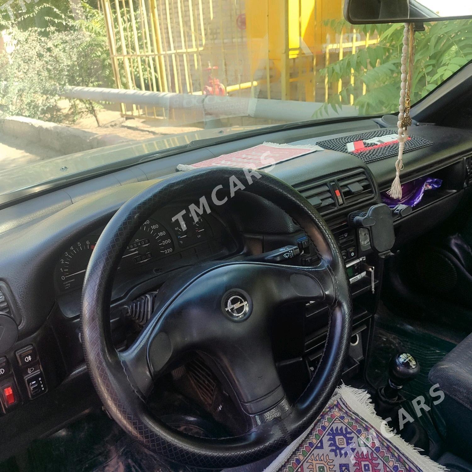 Opel Vectra 1993 - 30 000 TMT - Туркменабат - img 3