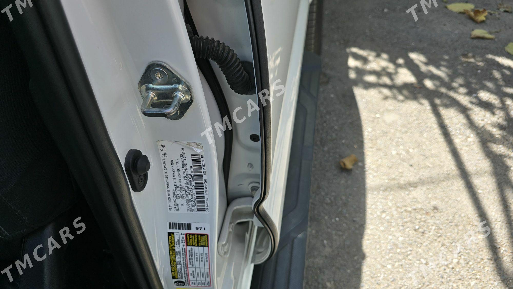 Toyota Tacoma 2021 - 643 000 TMT - Aşgabat - img 8