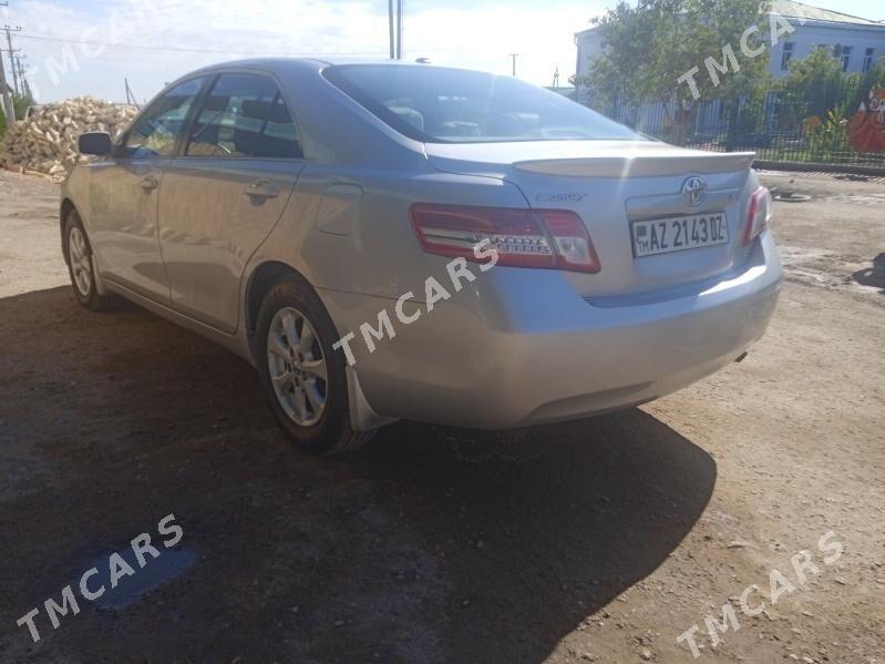 Toyota Camry 2011 - 190 000 TMT - Дашогуз - img 8