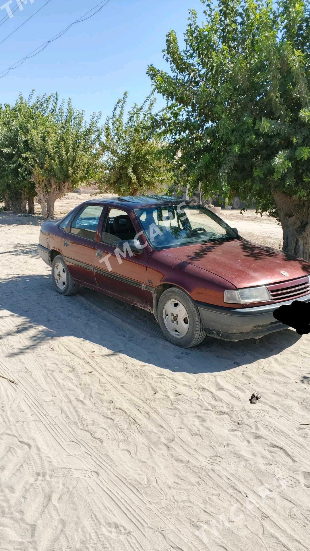 Opel Vectra 1990 - 26 000 TMT - Халач - img 5