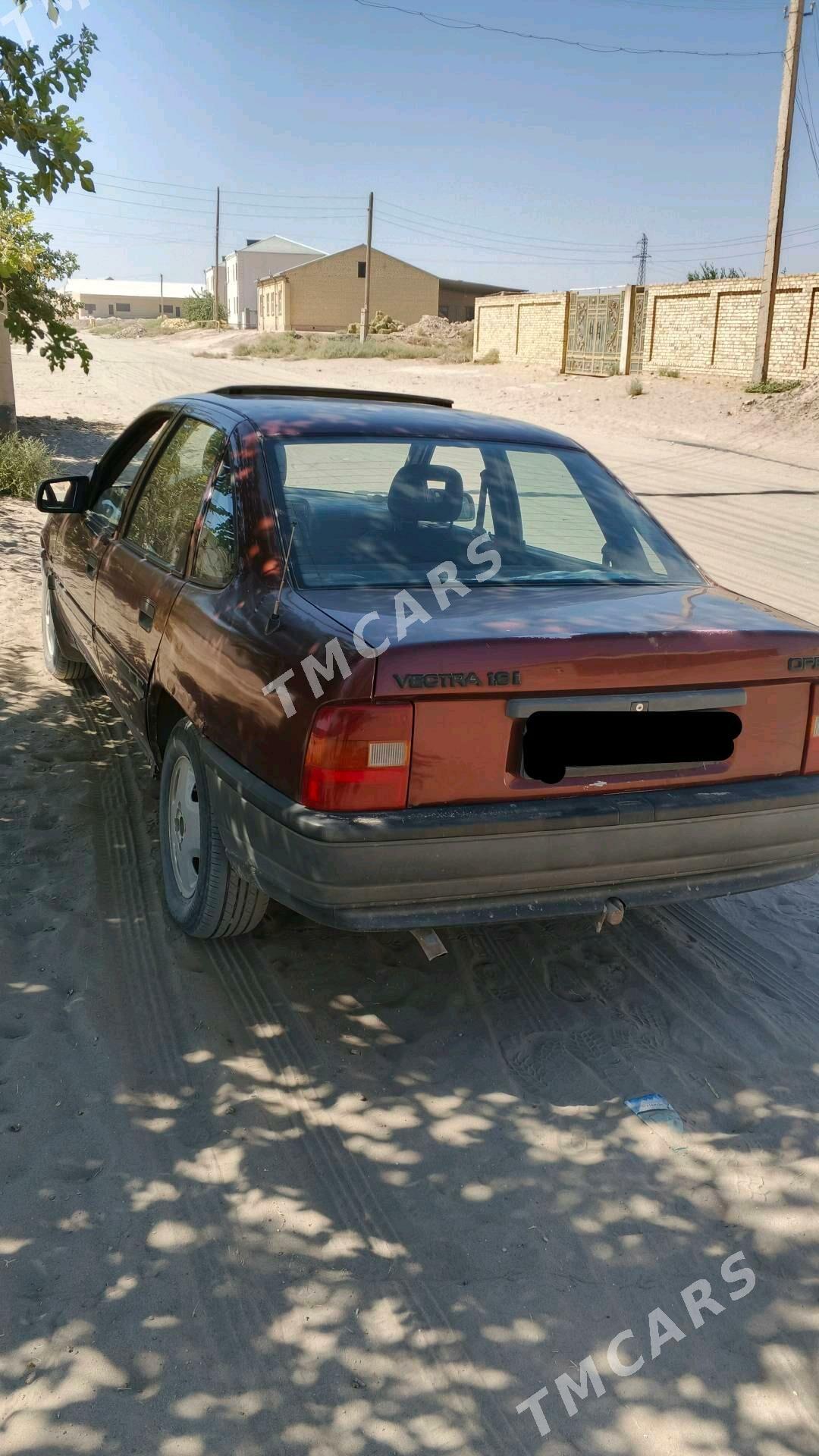 Opel Vectra 1990 - 26 000 TMT - Халач - img 2