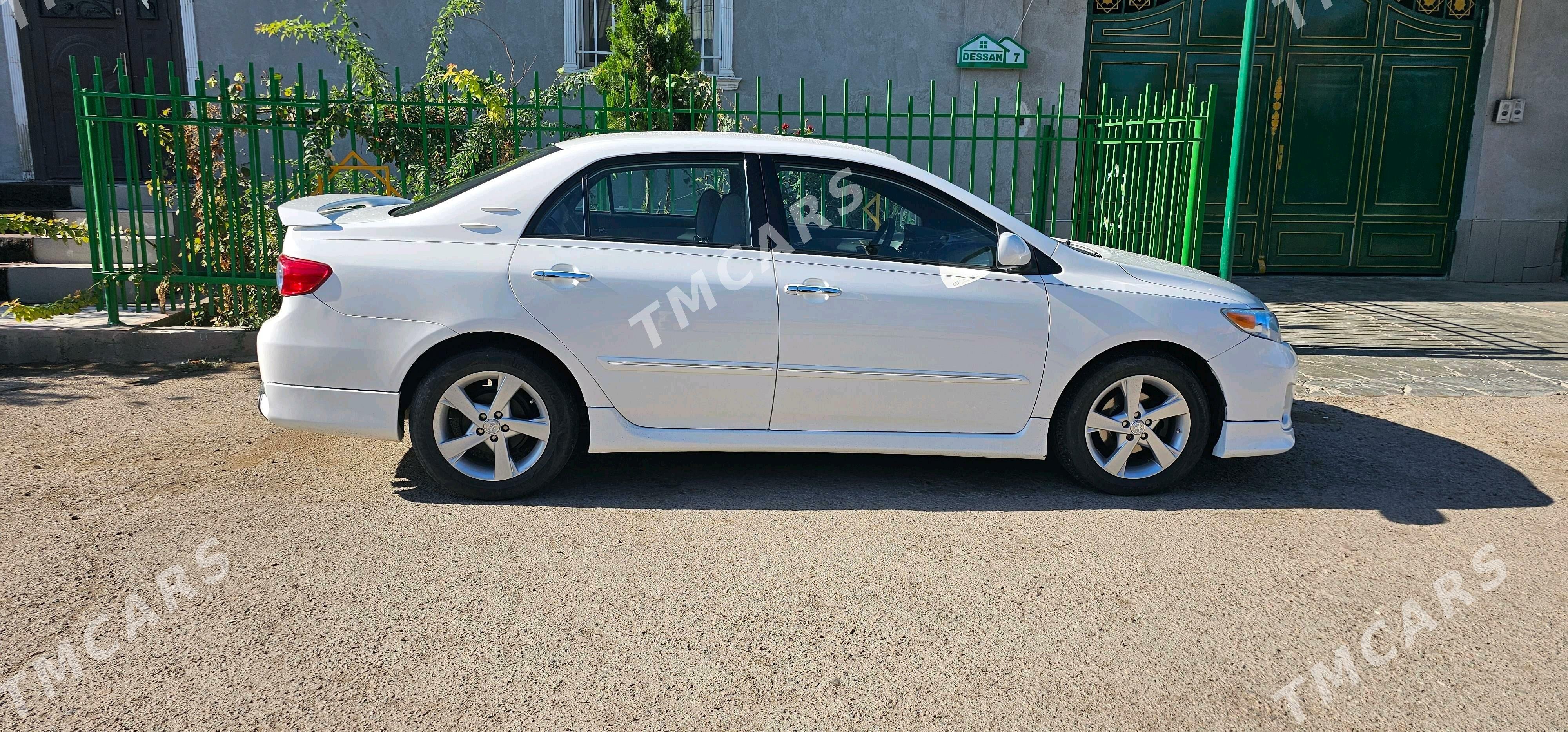 Toyota Corolla 2012 - 190 000 TMT - Дашогуз - img 3