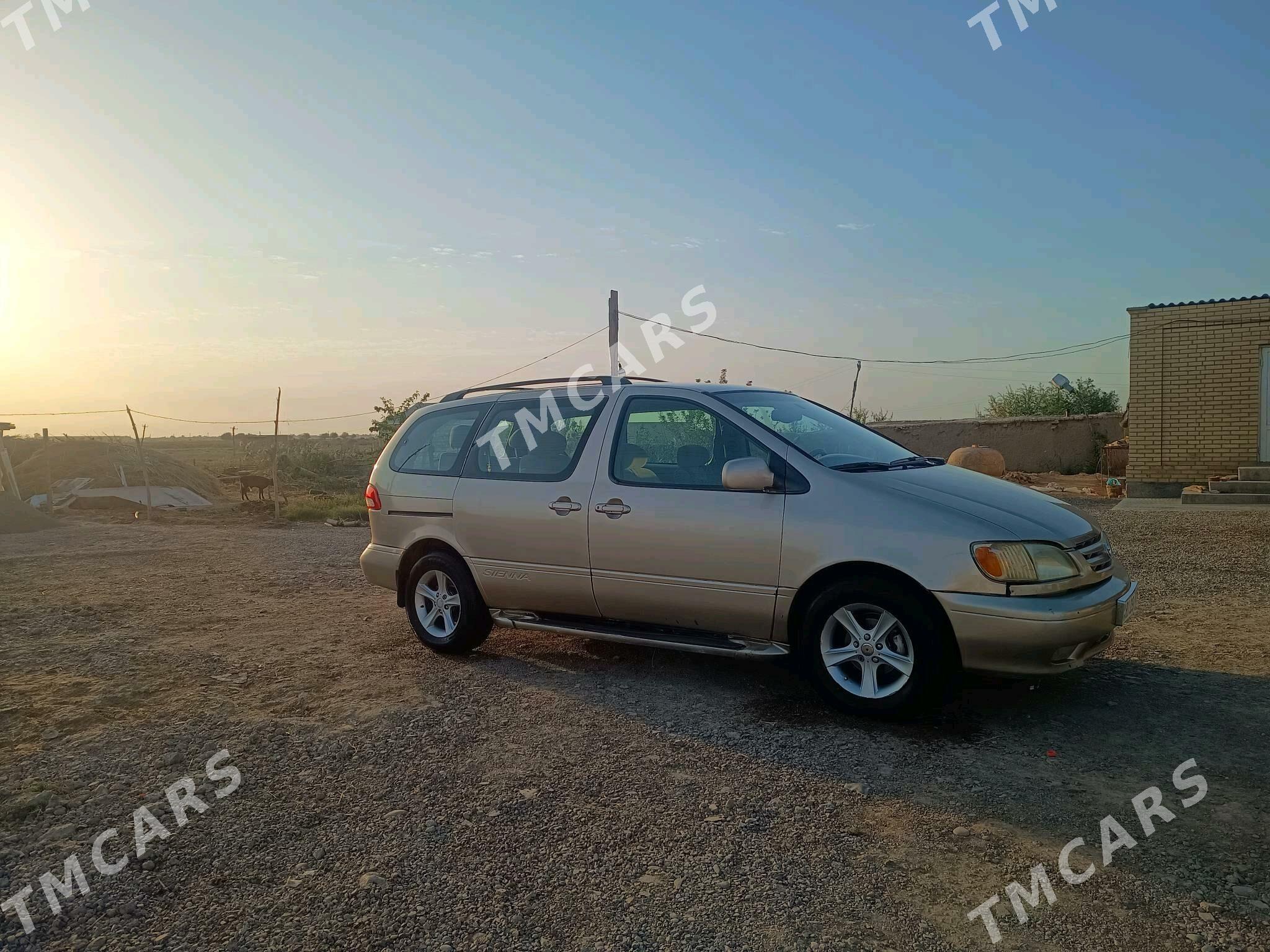 Toyota Sienna 2002 - 150 000 TMT - Байрамали - img 8