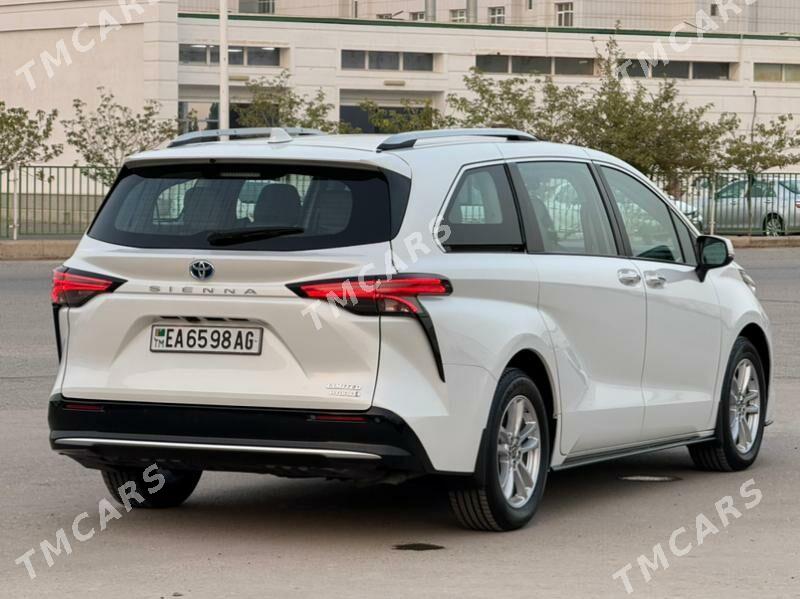Toyota Sienna 2022 - 560 000 TMT - Ашхабад - img 2