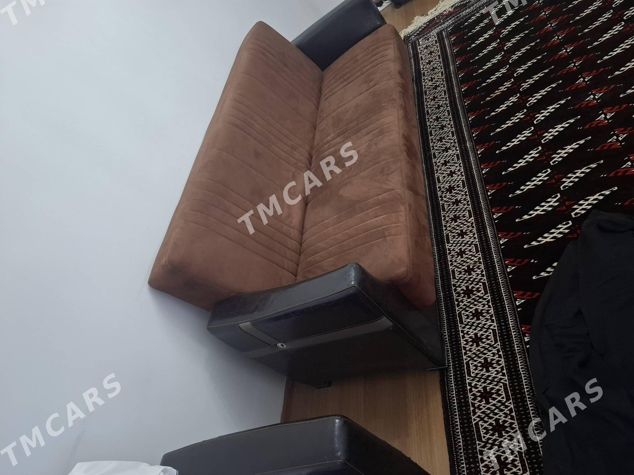 DIWAN TURKUNKI DIVAN - Ашхабад - img 1