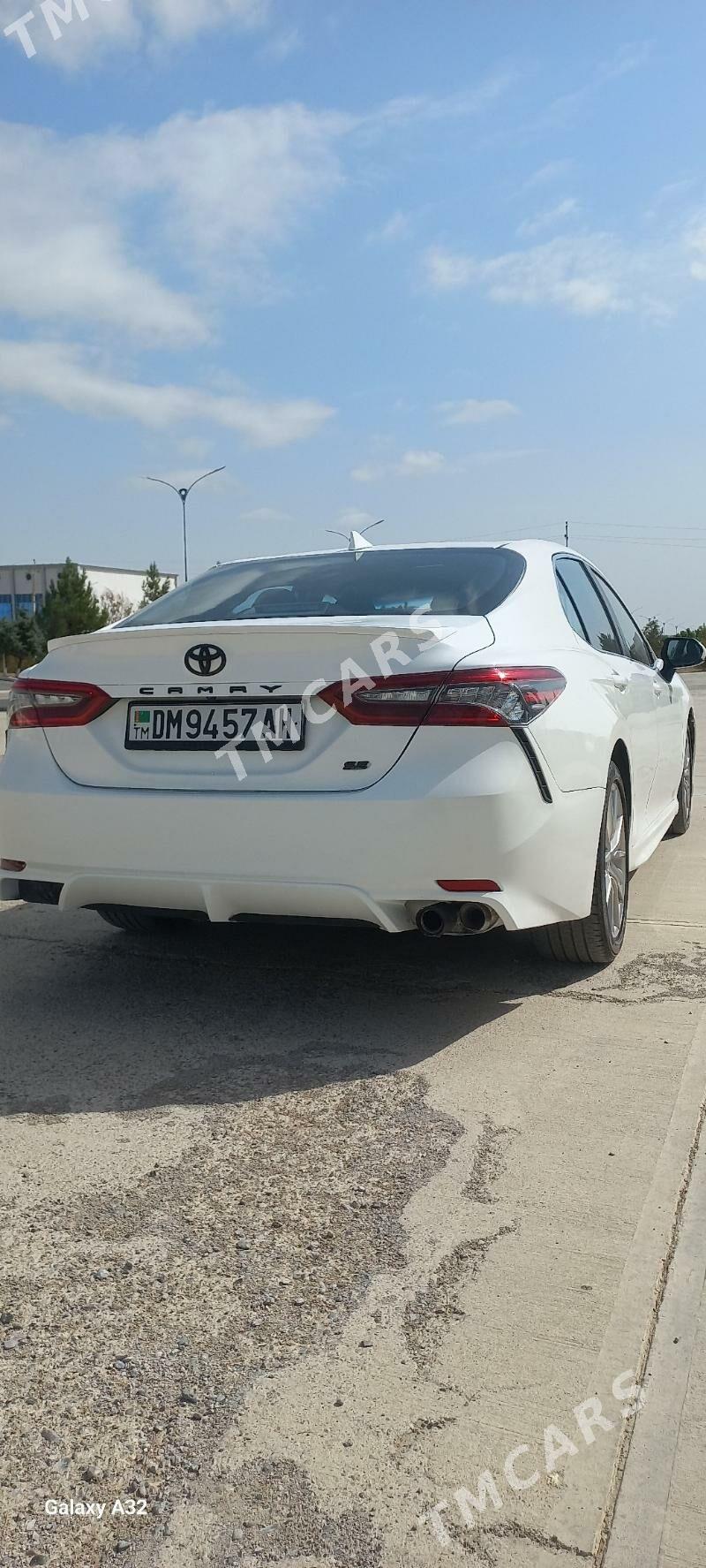 Toyota Camry 2021 - 295 000 TMT - Ашхабад - img 7