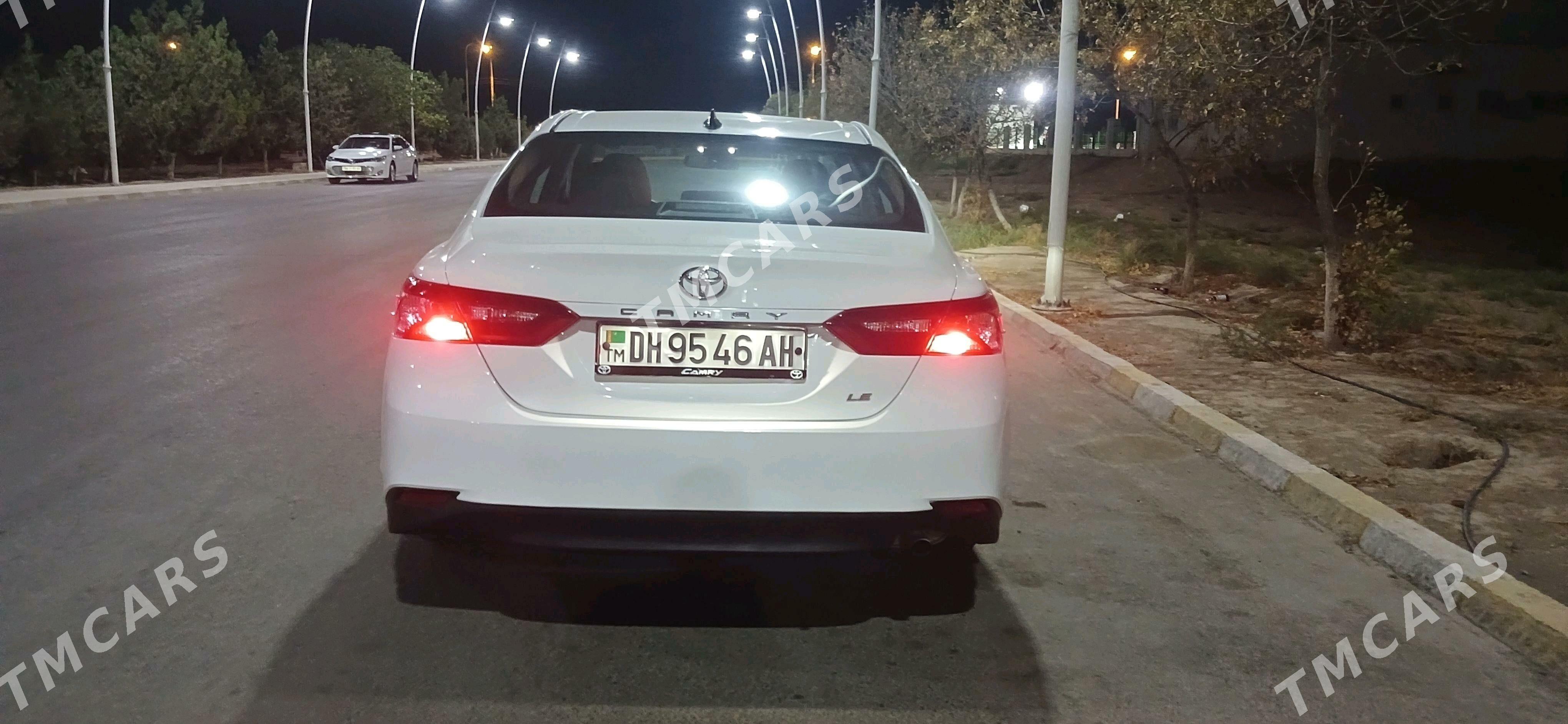 Toyota Camry 2021 - 315 000 TMT - Анев - img 3