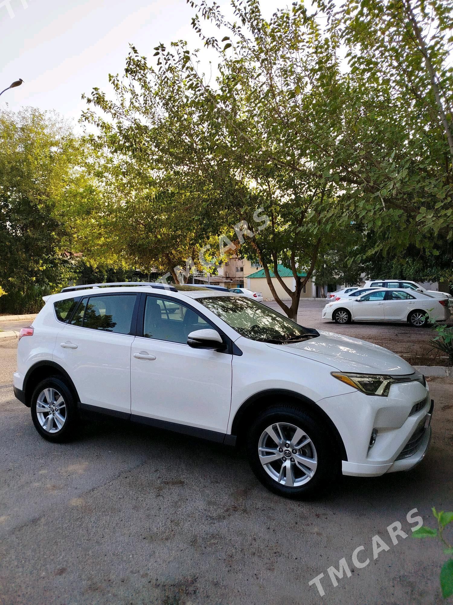 Toyota RAV4 2018 - 300 000 TMT - 30 mkr - img 3