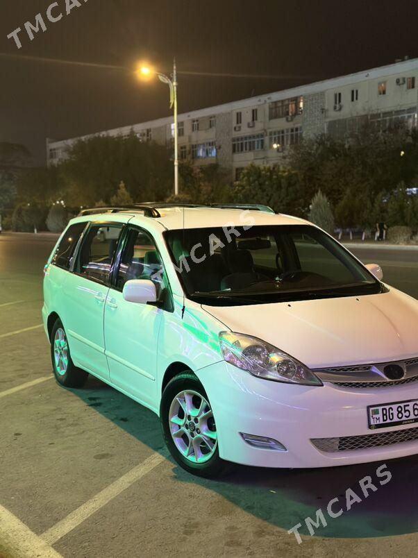 Toyota Sienna 2008 - 195 000 TMT - Aşgabat - img 4