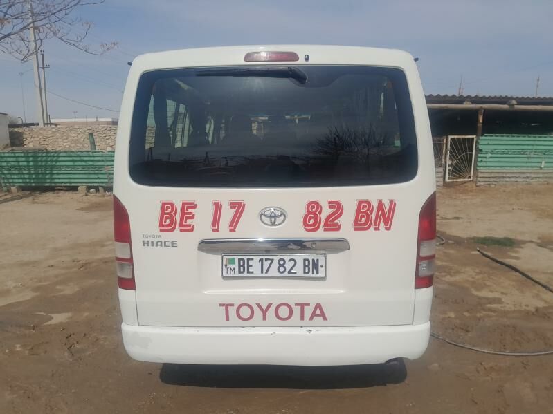 Toyota Hiace 2007 - 240 000 TMT - Etrek - img 3