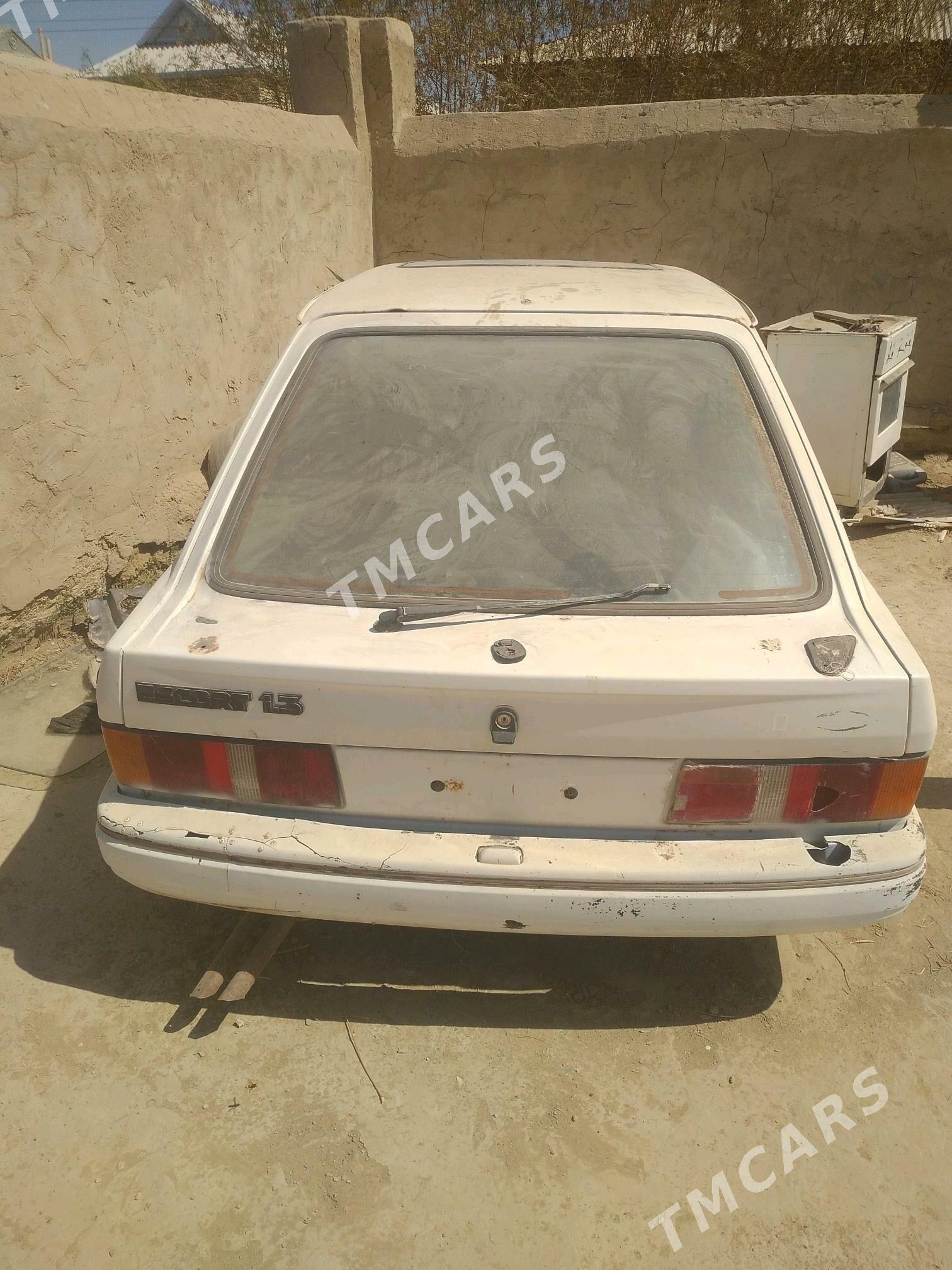 Ford Escort 1989 - 1 500 TMT - Baýramaly - img 2