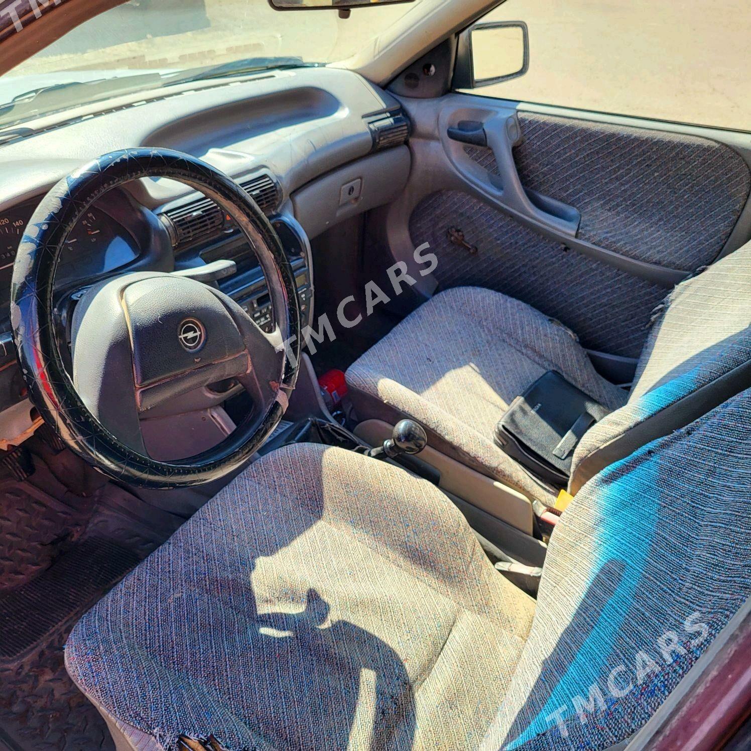 Opel Astra 1992 - 22 000 TMT - Дашогуз - img 5