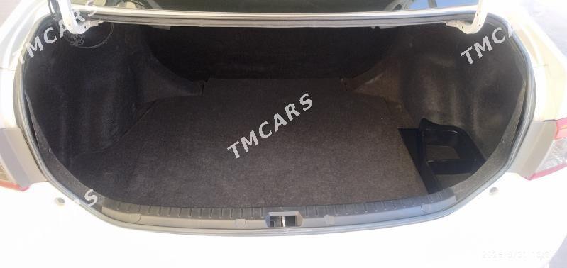 Toyota Corolla 2011 - 190 000 TMT - Мары - img 2