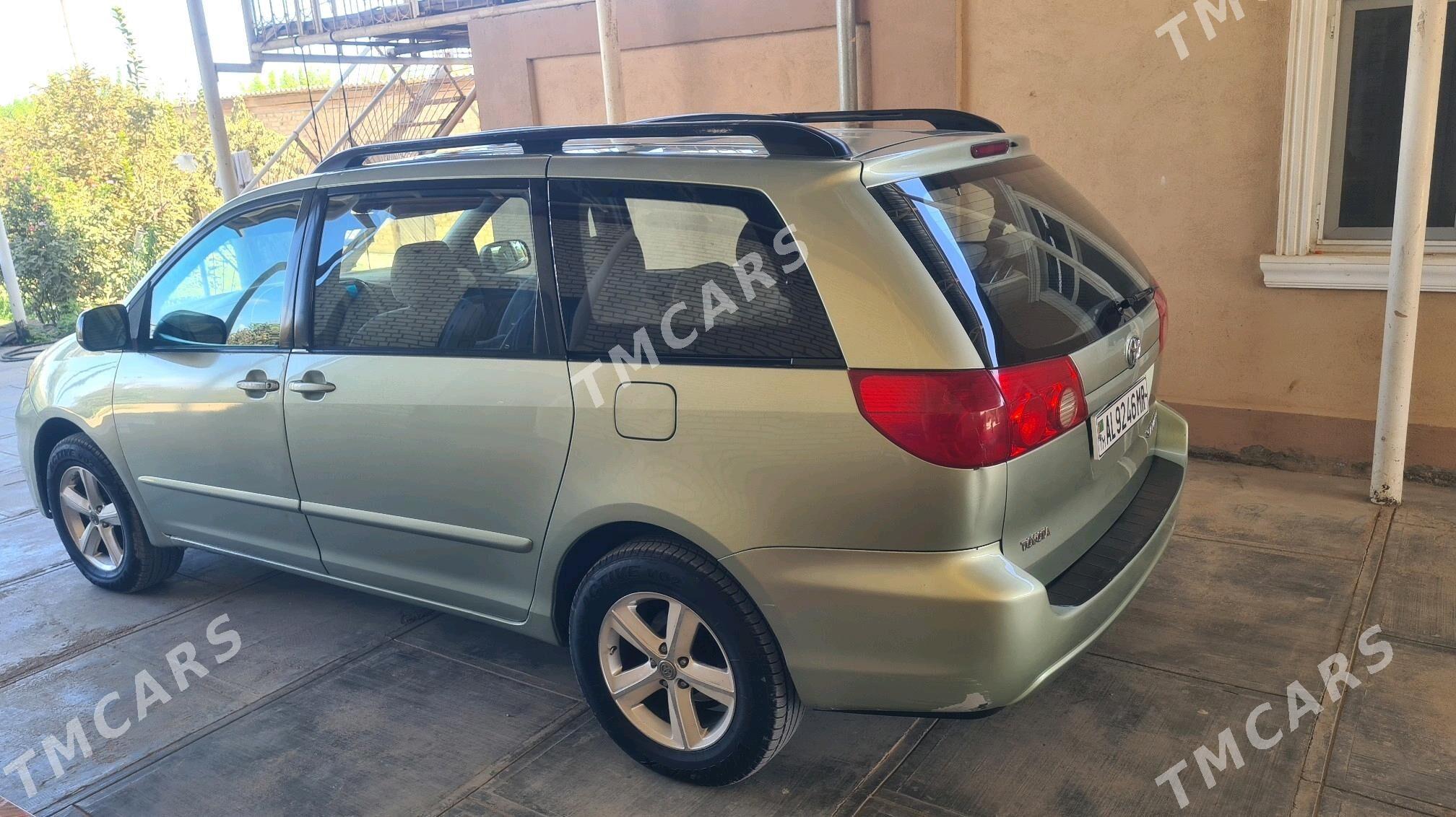 Toyota Sienna 2009 - 240 000 TMT - Wekilbazar - img 6