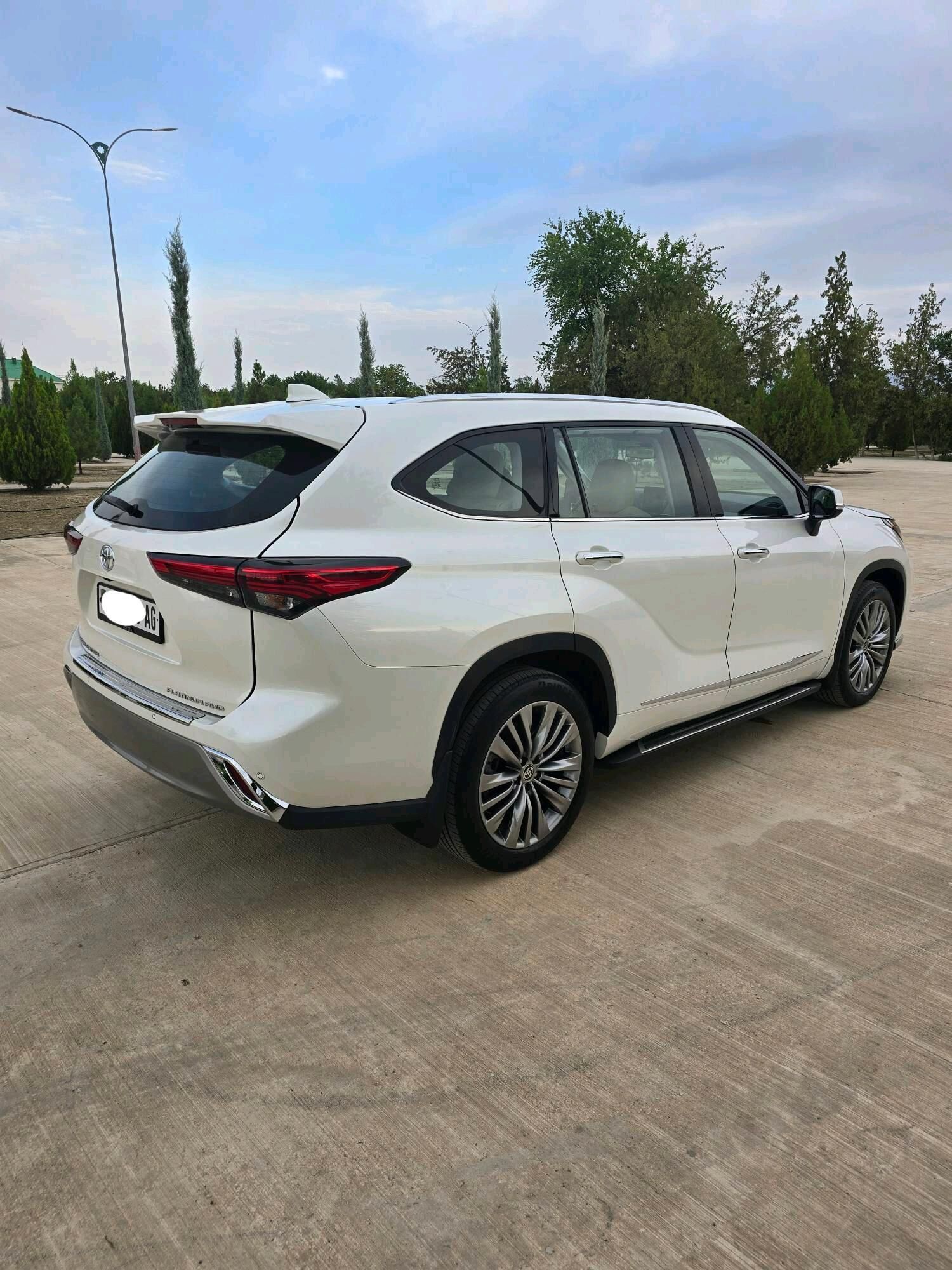Toyota Highlander 2020 - 645 000 TMT - Büzmeýin GRES - img 5