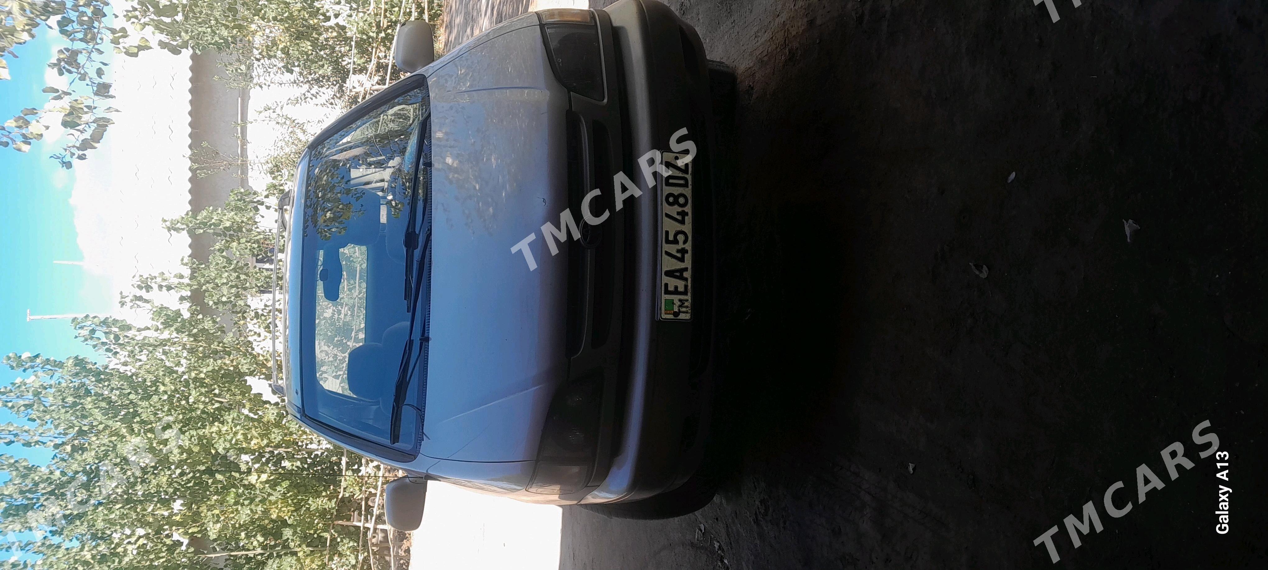 Toyota Sienna 1999 - 130 000 TMT - Köneürgenç - img 3