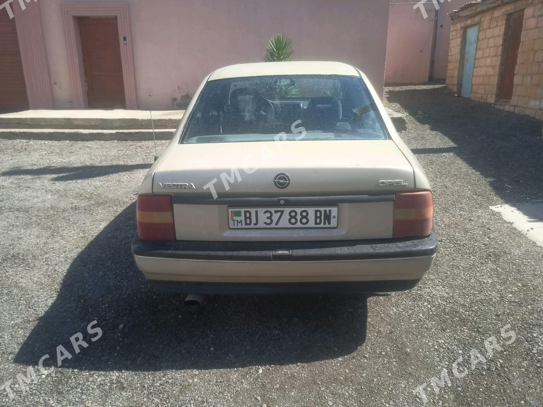 Opel Vectra 1989 - 35 000 TMT - Türkmenbaşy - img 2