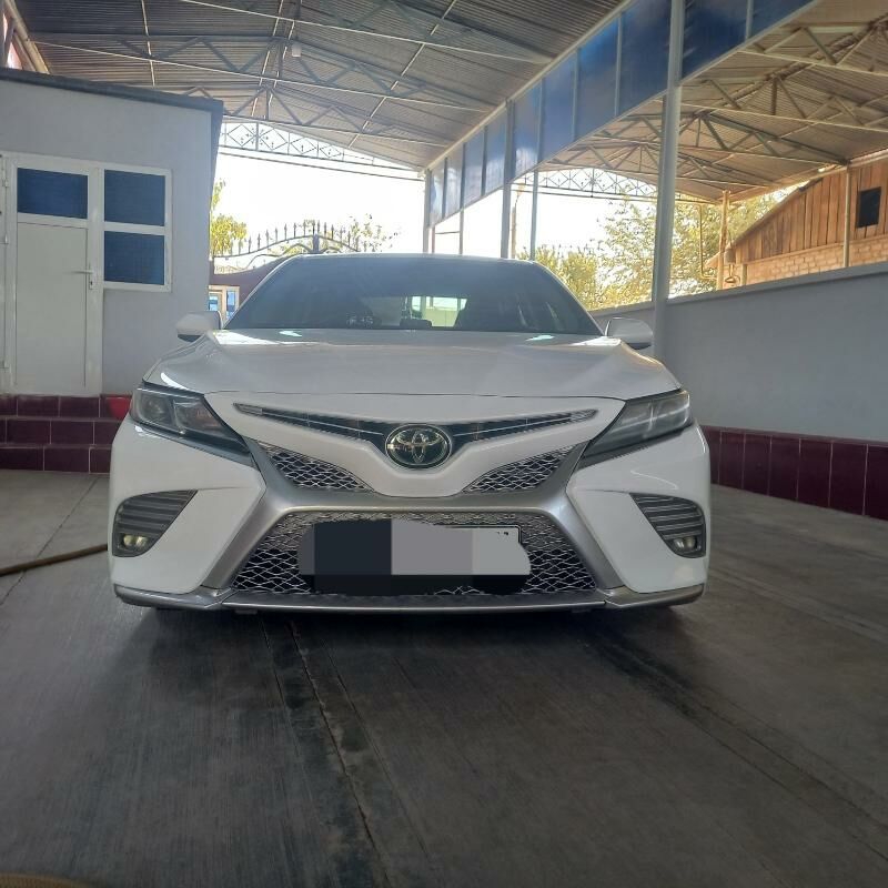 Toyota Camry 2018 - 300 000 TMT - Теджен - img 4