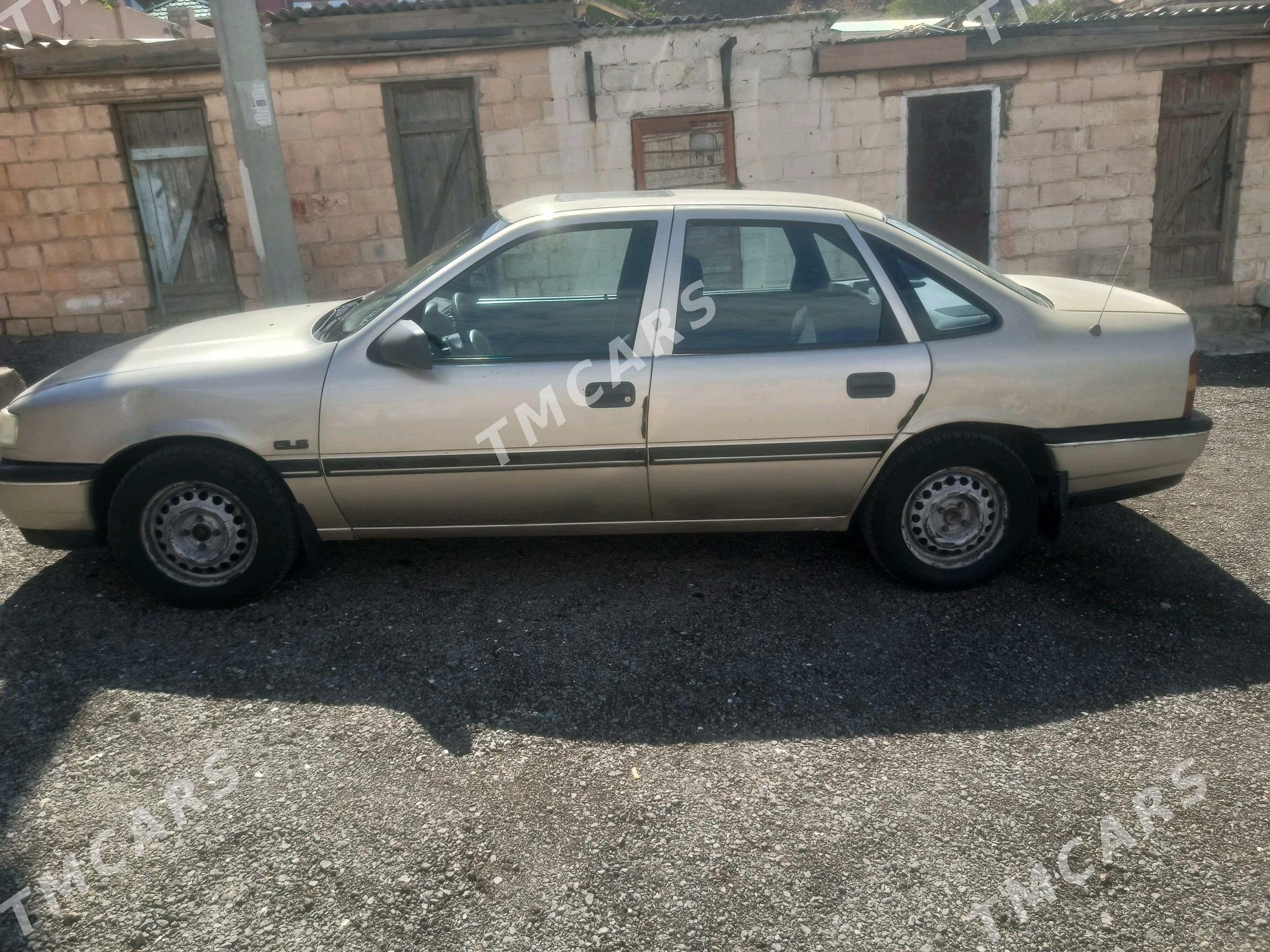 Opel Vectra 1989 - 35 000 TMT - Türkmenbaşy - img 4