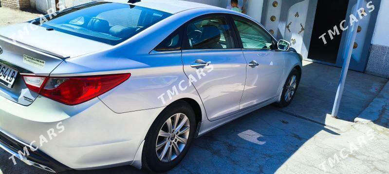 Hyundai Sonata 2013 - 155 000 TMT - Дянев - img 8