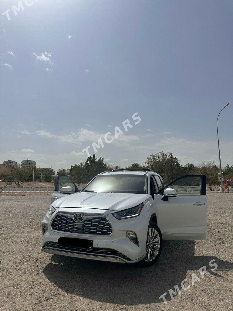 Toyota Highlander 2022 - 600 000 TMT - Aşgabat - img 7