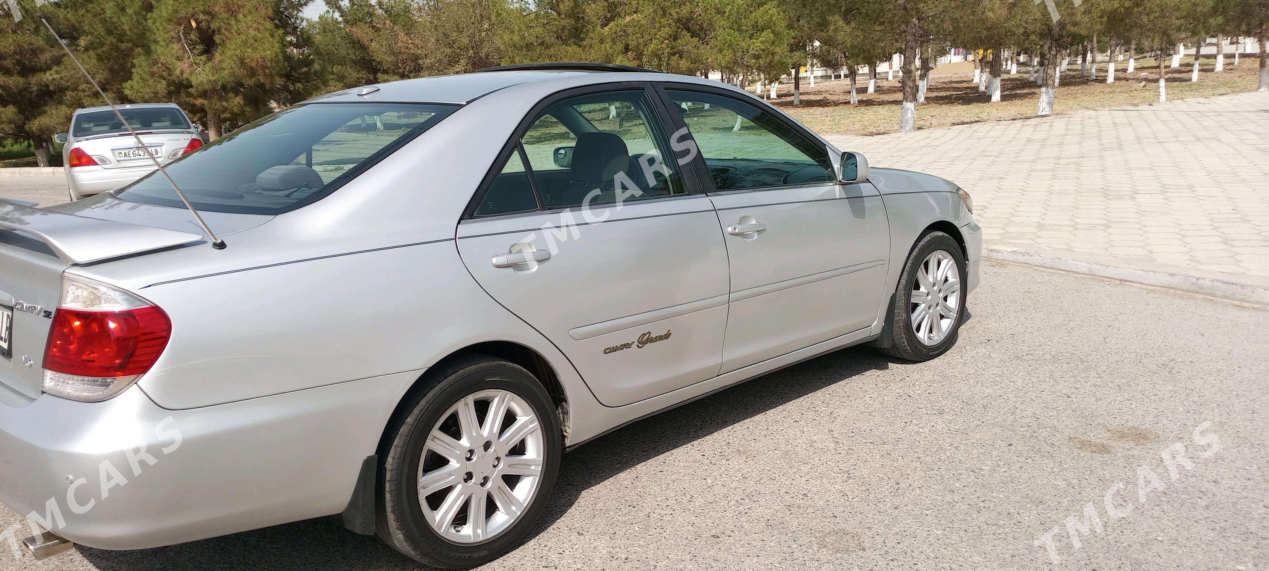 Toyota Camry 2003 - 170 000 TMT - Дянев - img 7